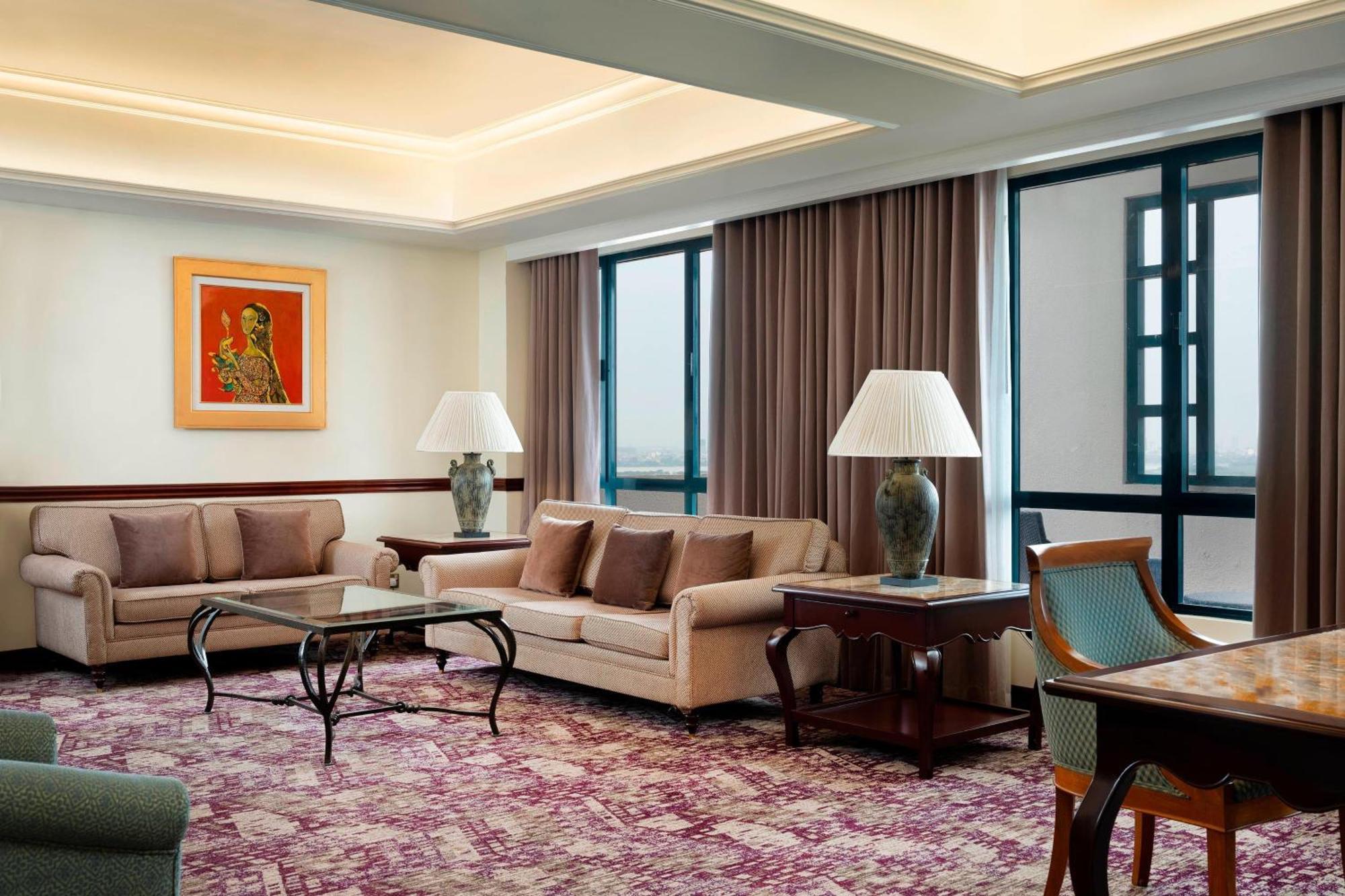 Sheraton Hanoi Hotel Exterior foto