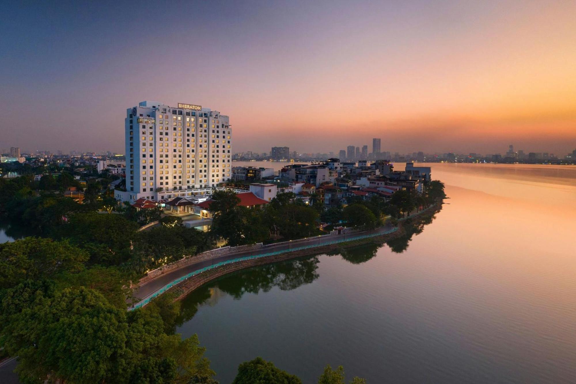 Sheraton Hanoi Hotel Exterior foto